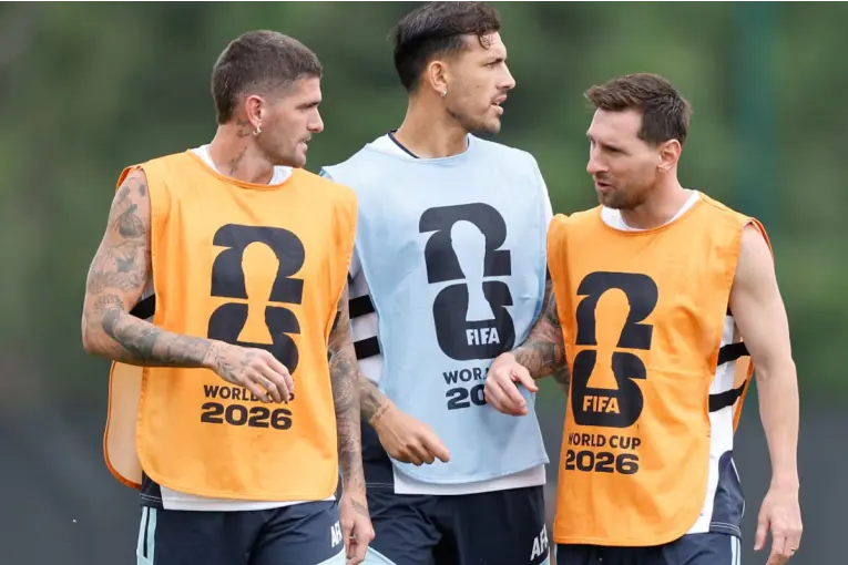 La Selección Argentina no tendrá día libre y Scaloni empieza a definir el equipo ante Suiza