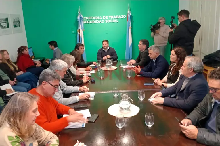El Gobierno afirmó que hizo oferta superadora, pero los gremios docentes la rechazaron: en qué consistía