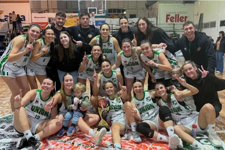 Unión de Crespo volvió a gritar campeón y se quedó con el Apertura de la APBF