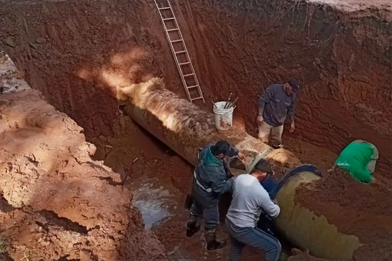 Los trabajos en el caño maestro seguirán durante toda la madrugada