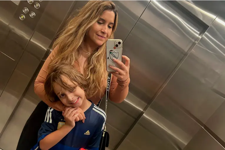 Duelar a un hijo es lo más doloroso en la vida, lamentó mamá de niño argentino muerto tras terremotos en Venezuela