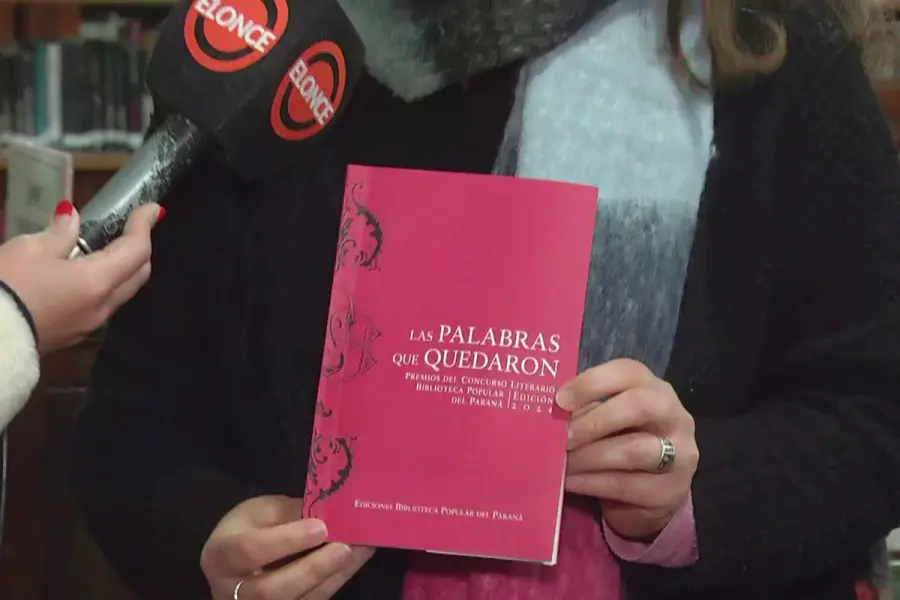 "Las palabras que quedaron", la antolog&iacute;a publicada por la Biblioteca Popular del Paran&aacute; (foto Elonce)