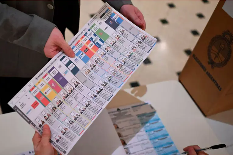 Elecciones 2027: qué son las listas colectoras que analiza el Gobierno y por qué generan polémica