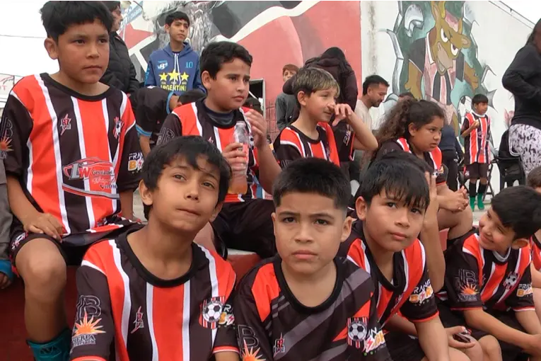 Torneo de fútbol infantil en Toritos de Chiclana: los chicos viven el sueño de jugar y compartir el deporte