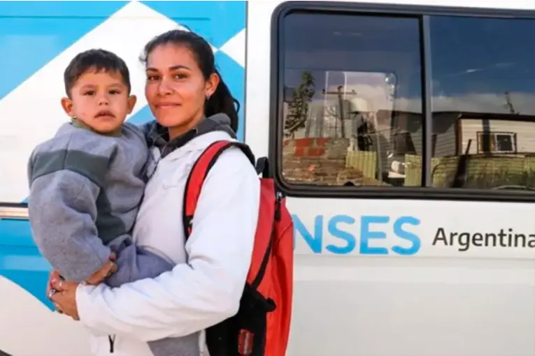 Proyectan un aumento para la AUH de ANSES: los montos estimados para agosto