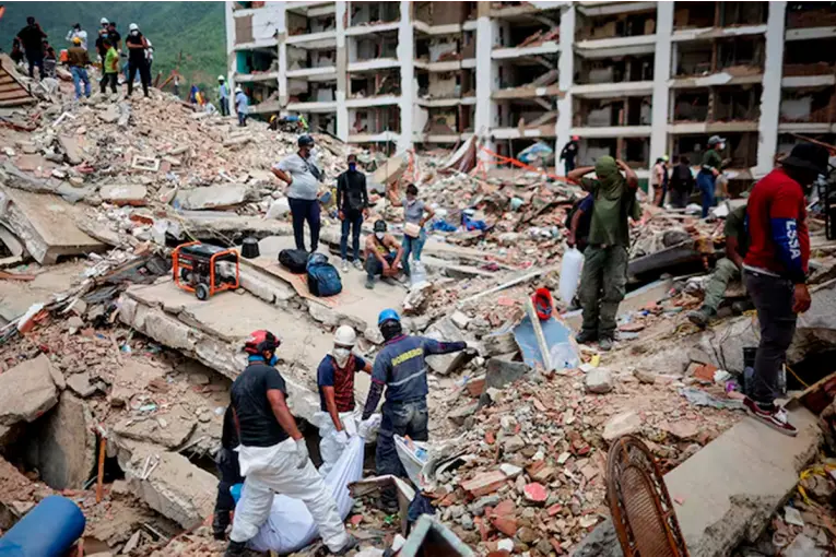 Aumentó a 4.118 la cifra de muertos por los terremotos en Venezuela
