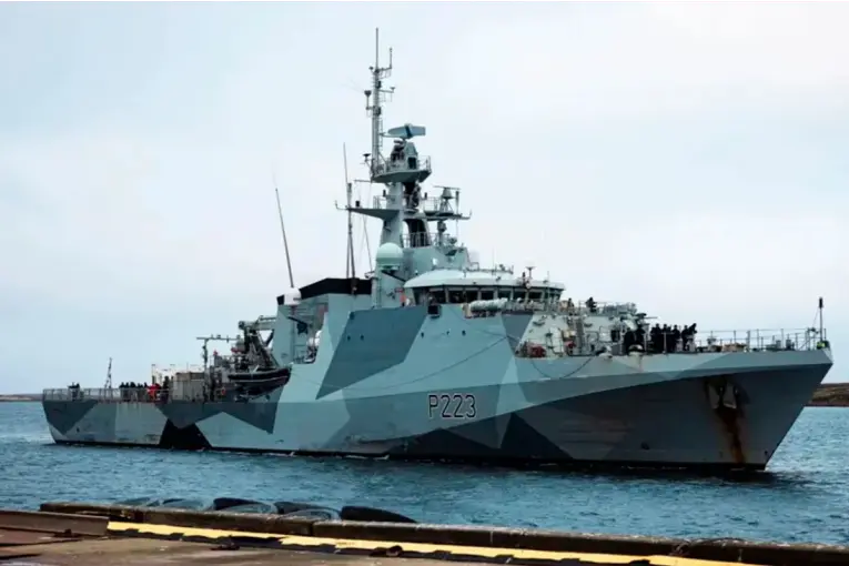 Denuncian provocación británica tras el paso de un buque militar por el Mar Argentino
