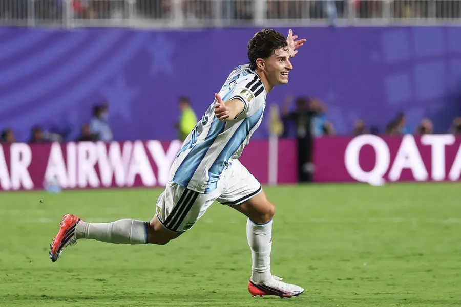 &Aacute;lvarez fue determinante en Argentina. Foto: Argentina.