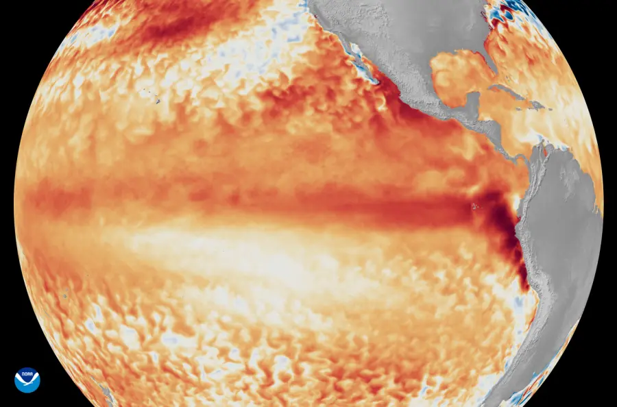 Im&aacute;genes satelitales que muestran la diferencia entre la temperatura promedio de la superficie del mar en el ecuador del Oc&eacute;ano Pac&iacute;fico tropical (representada con diferentes tonalidades de rojo y naranja para indicar la temperatura) durante la primera semana de junio de 2026, en comparaci&oacute;n con la l&iacute;nea de base utilizada por el programa Coral Reef Watch de la NOAA. (Cr&eacute;dito de la imagen: Sat&eacute;lites de la NOAA)
