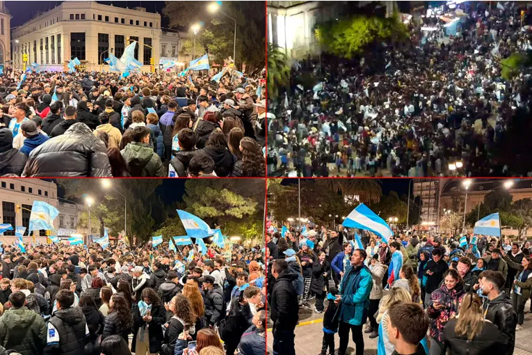 Argentina es lo más grande del mundo: Paraná celebró el pase a las semifinales del Mundial en la Plaza 1º de Mayo