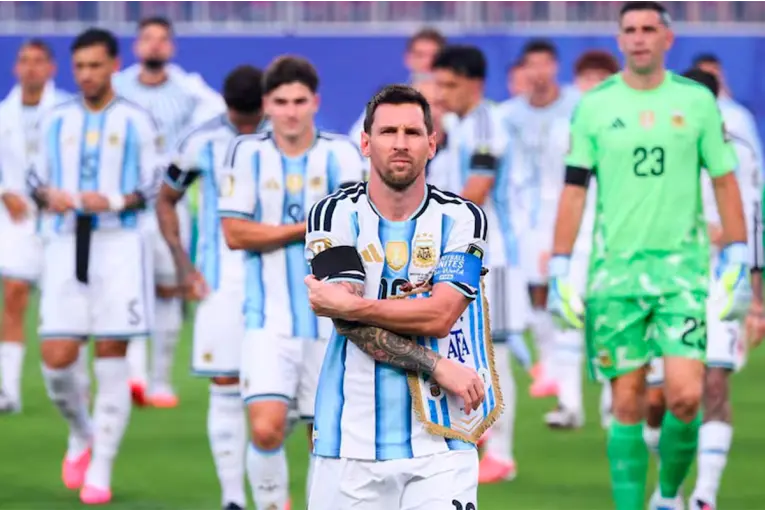 Así llegaría la Selección Argentina al Mundial 2030: las edades de todas sus figuras