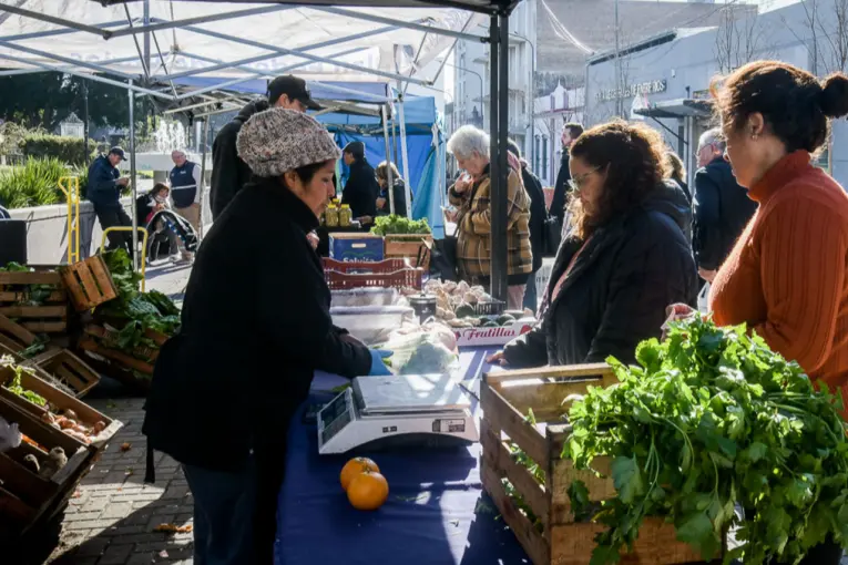 La Feria en tu Barrio impulsa el consumo local en tres puntos de la ciudad