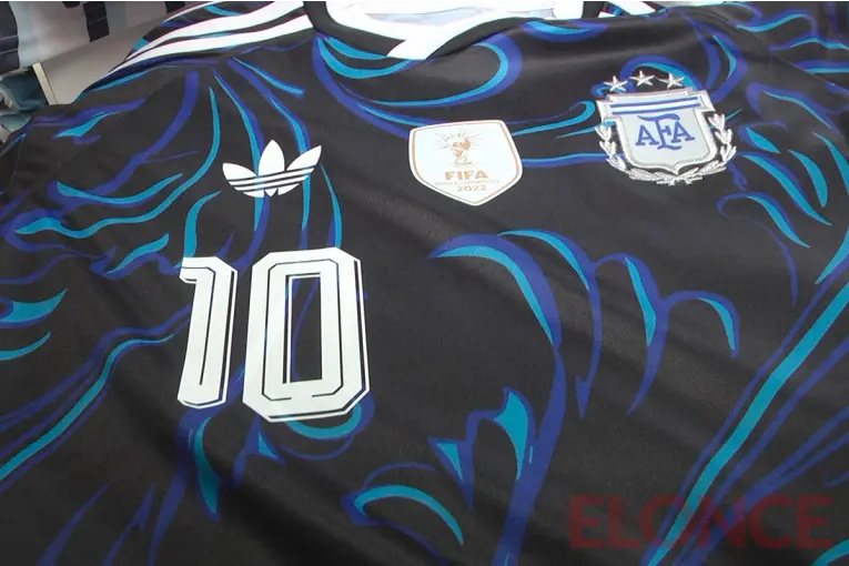 Mundial 2026: la camiseta alternativa de la Selección ya se agotó en un comercio de Paraná