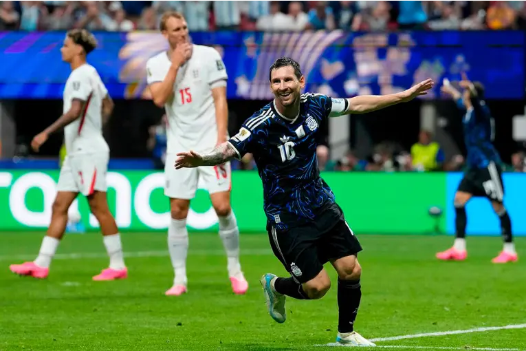 Argentina se lo dio vuelta a Inglaterra y jugará la final del Mundial 2026 frente a España