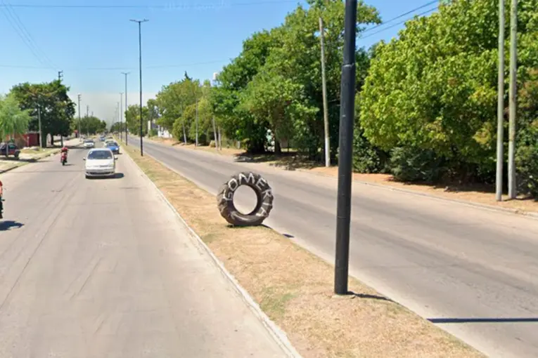 Robaron $20 millones y US$20.000 que dueño de gomería tenía escondidos en un auto