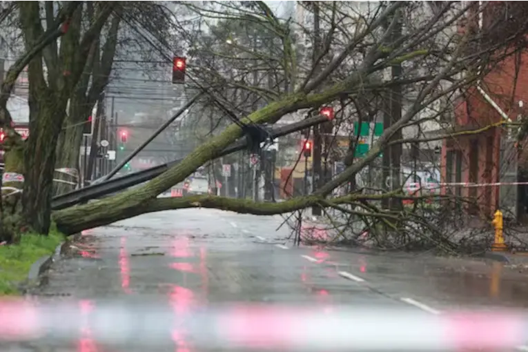 El Niño golpeó con fuerza a Chile y dejó a medio millón de personas sin luz