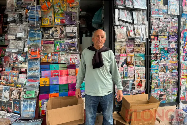 "Internet cambió todo, pero esto es lo mío", aseguró puestero de venta de diarios que resiste el paso del tiempo