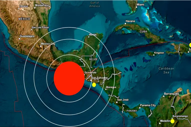 Un sismo de magnitud 7.4 sacudió México y se sintió en Guatemala y El Salvador