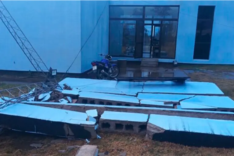 Temporal en Uruguay provocó la muerte de una mujer y dejó graves destrozos
