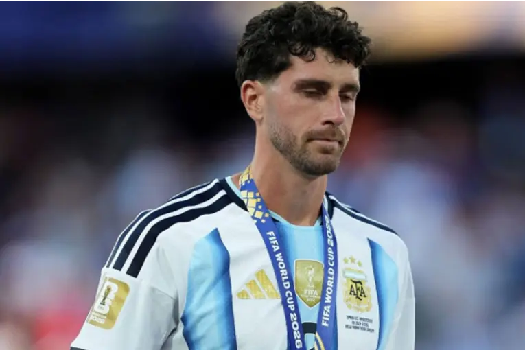 El mensaje de Marcos Senesi tras el Mundial: Vamos a seguir dejando todo