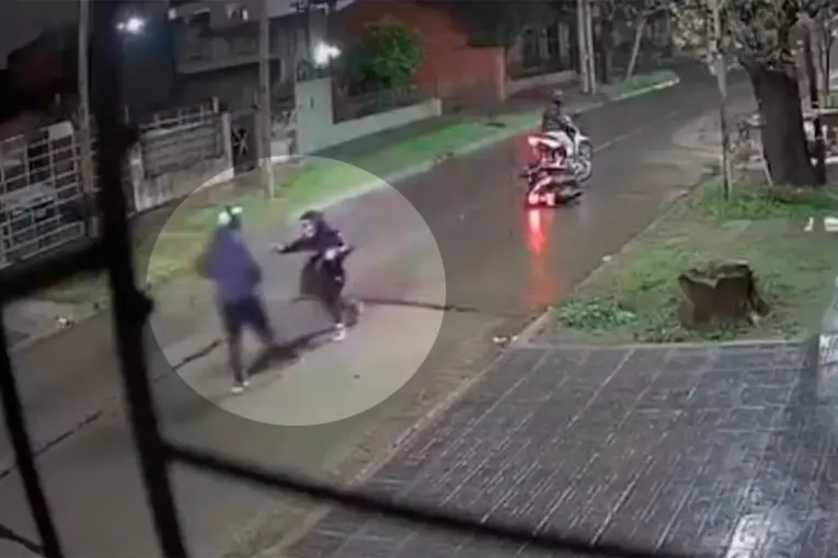 Asesinaron a un policía federal para robarle la moto