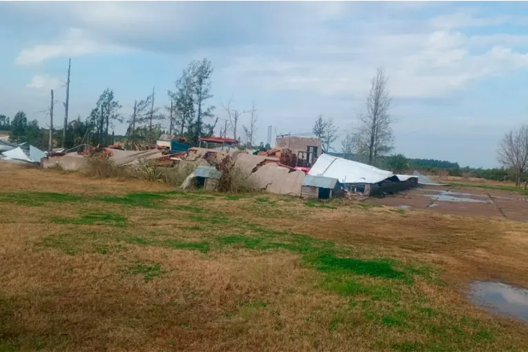 Aseguran que el temporal dejó 35 casas sin techo en localidad entrerriana y reclaman mayor asistencia