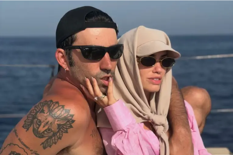 Lali Espósito y Pedro Rosemblat mostraron su intimidad durante una escapada a Cerdeña