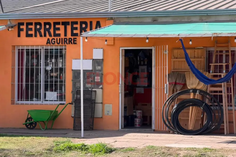 La ferreter&iacute;a de Julio Aguirre, pap&aacute; de Fernanda Aguirre (foto Elonce)