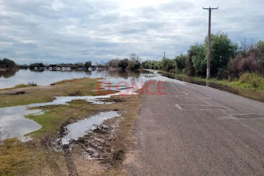 Camino a Banco Pelay en Concepci&oacute;n del Uruguay (Elonce / Nardo Deganutti)