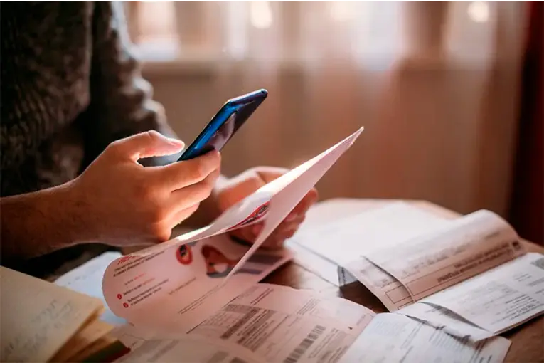 Nuevo récord de morosidad: bancos amplían las opciones para refinanciar deudas