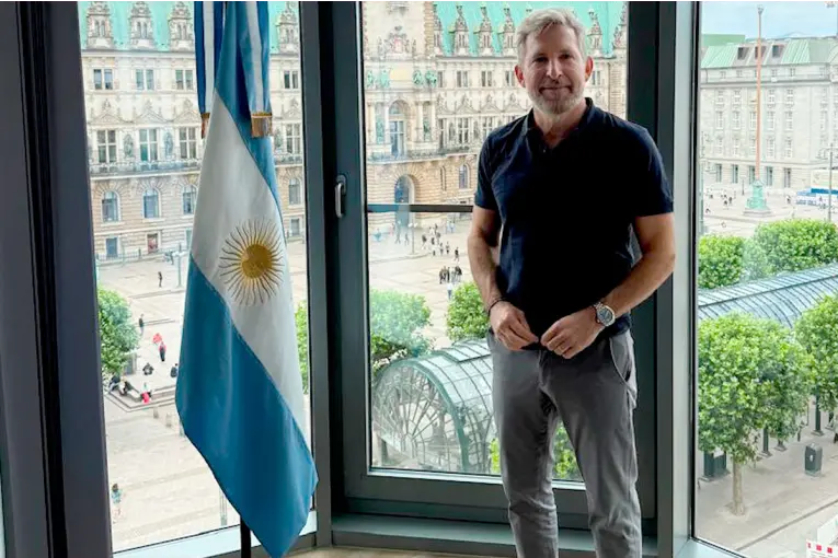 En su visita al Puerto de Hamburgo, Frigerio impulsó la agenda exportadora y logística de Entre Ríos