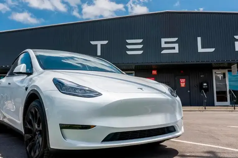 Tesla en Argentina prepara su llegada con autos eléctricos desde 2027 |  Elonce.com