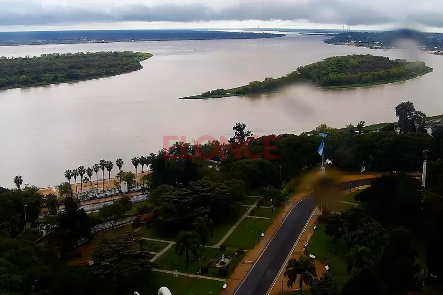 Nublado con llovizna en Paran&aacute; (foto Elonce)