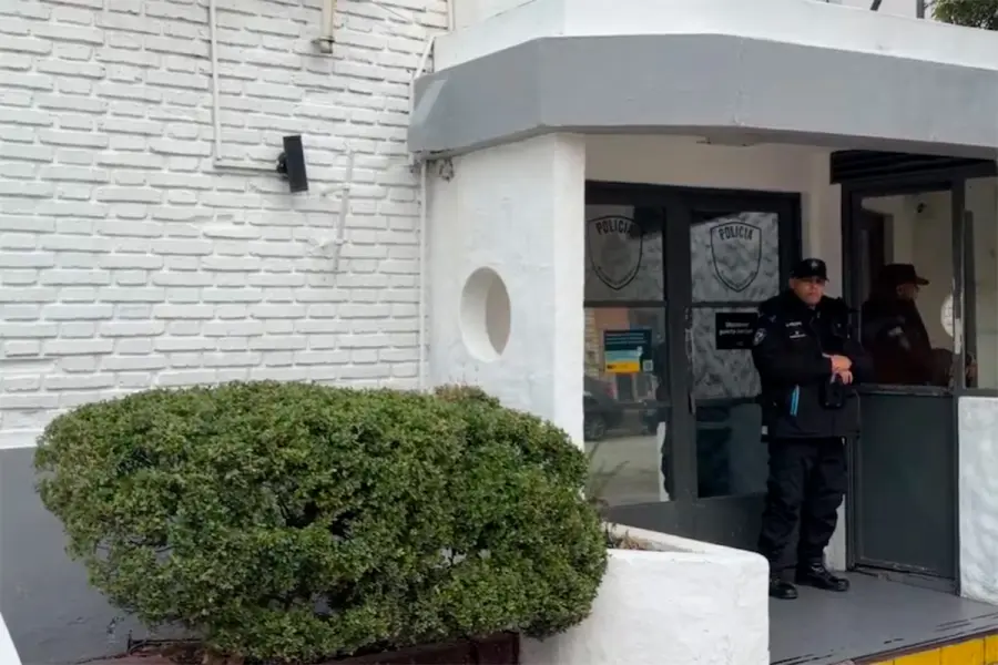 Facundo Moyano fue trasladado a la Comisaría 13 A de la Policía de la Ciudad.-