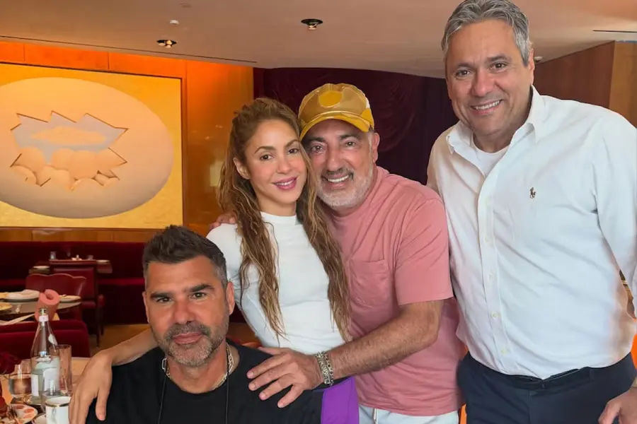 La foto de Shakira y Antonio de la Rua.