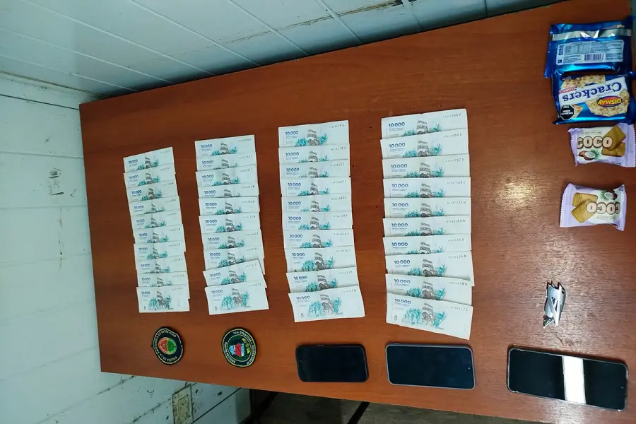 Secuestraron celulares y más de $400.000 (foto Policía de Entre Ríos)