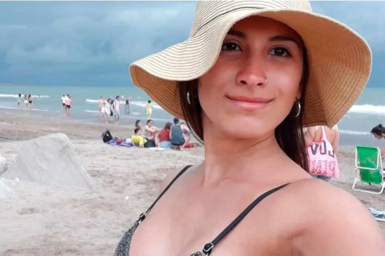 Liberaron a la niñera argentina detenida cuando viajaba a ver a la Selección en el Mundial