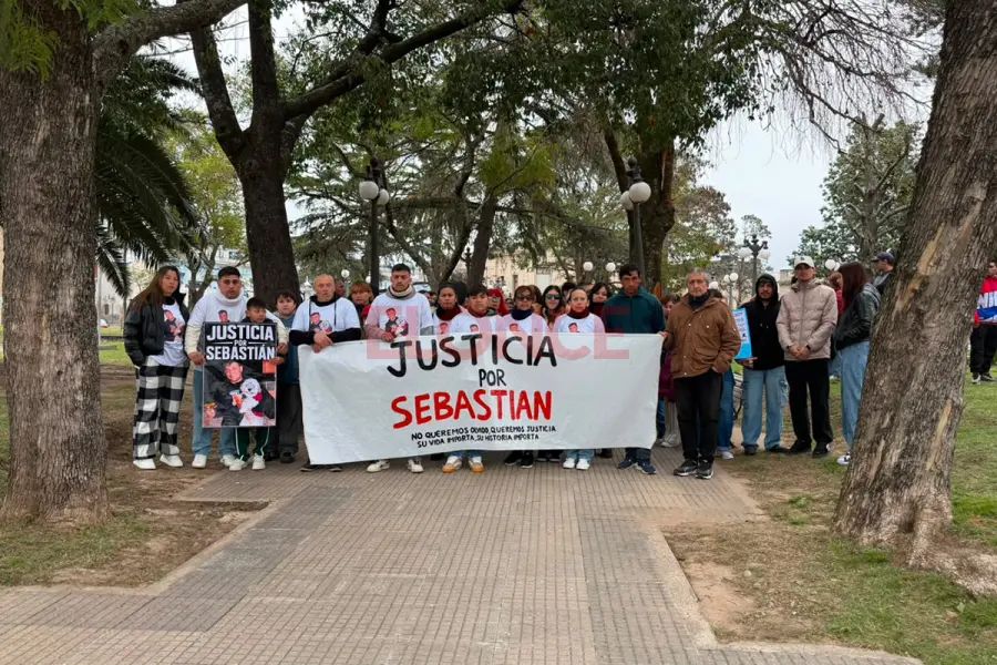 Pedido de justicia por el crimen de Sebastián Barreto en Diamante (foto Elonce)