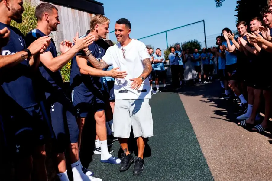 (Tottenham Hotspurs).