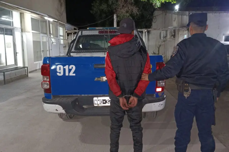 Detenido por amenazar con incendiar el auto de una mujer