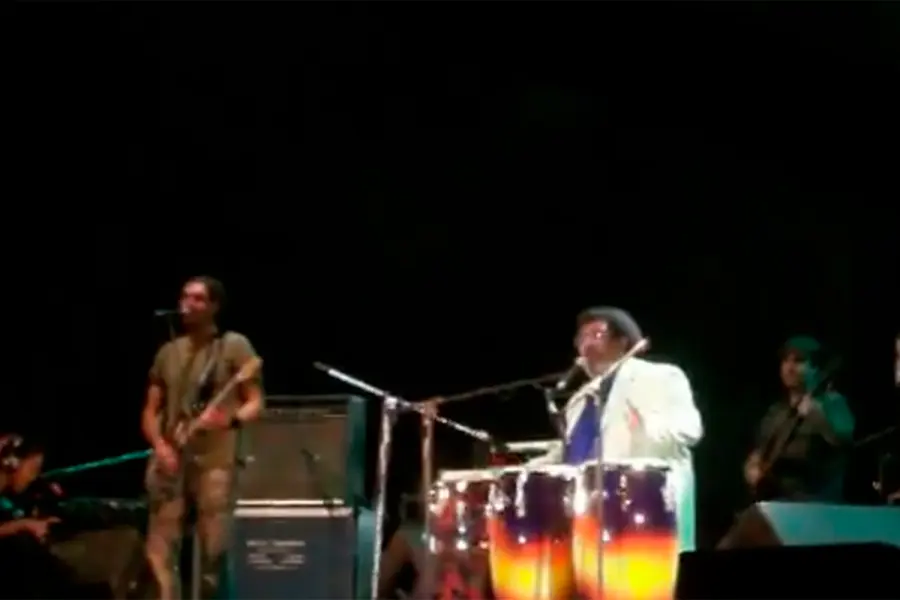 Postal de su presentaci&oacute;n en Paran&aacute; all&aacute; por 2011. Foto: Captura de video.