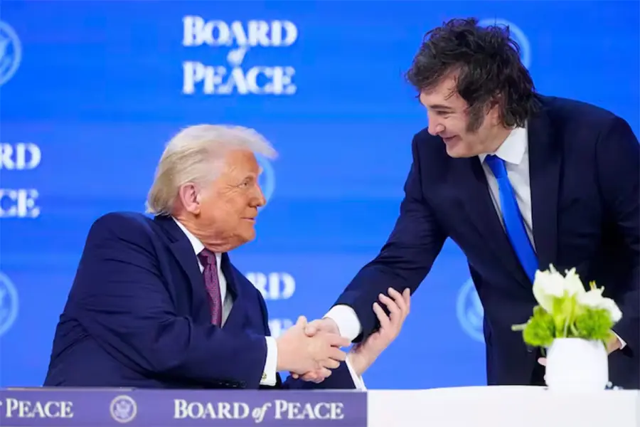 Donald Trump y Javier Milei (archivo AP)