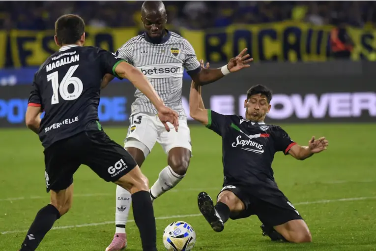 Vélez reclamó ante AFA por los seis extranjeros de Boca y pidió avanzar en Copa Argentina