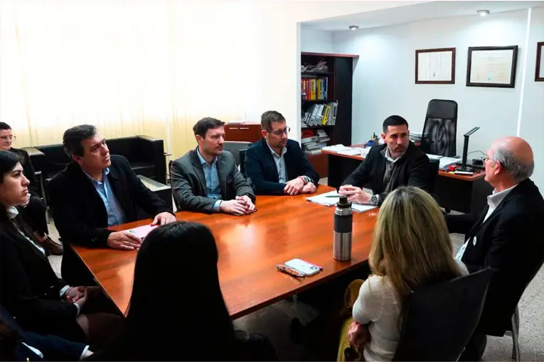 CGE firmó convenios con Adimer y Enersa para potenciar la formación profesional en la provincia