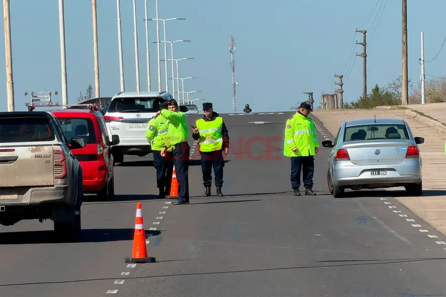 Operativo de Prevenci&oacute;n y Seguridad Vial en Oro Verde (foto Elonce)