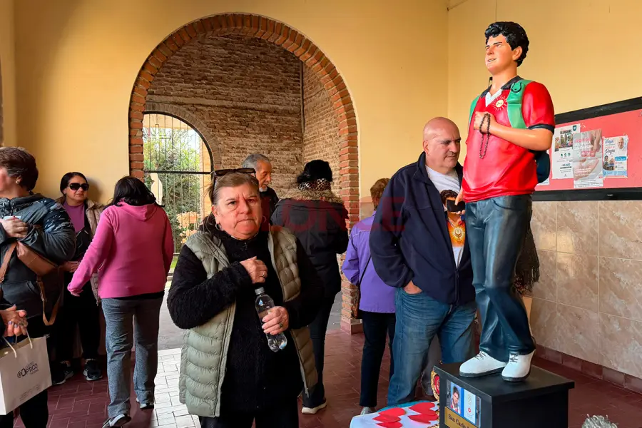 Reliquias de San Carlo Acutis llegaron a Paran&aacute; (foto Elonce)