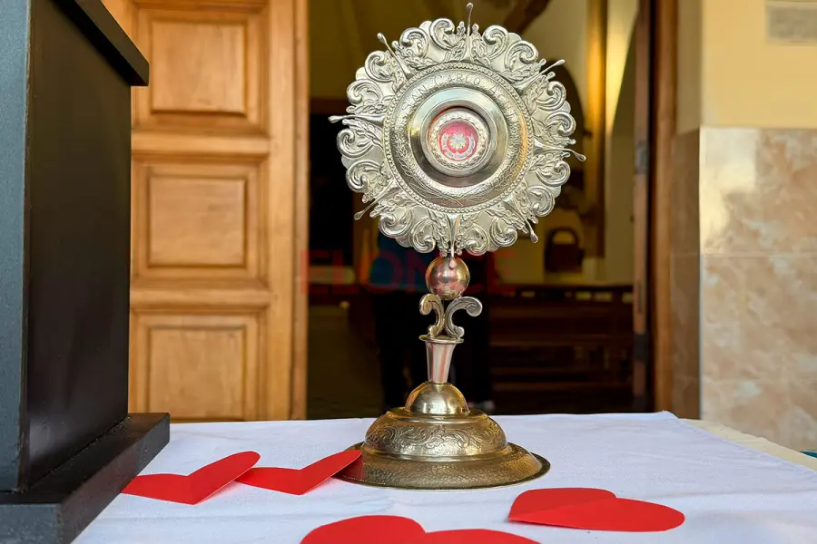 Reliquias de San Carlo Acutis llegaron a Paran&aacute; (foto Elonce)
