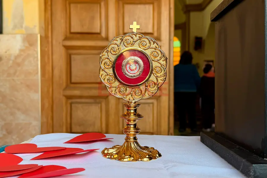 Reliquias de San Carlo Acutis llegaron a Paran&aacute; (foto Elonce)