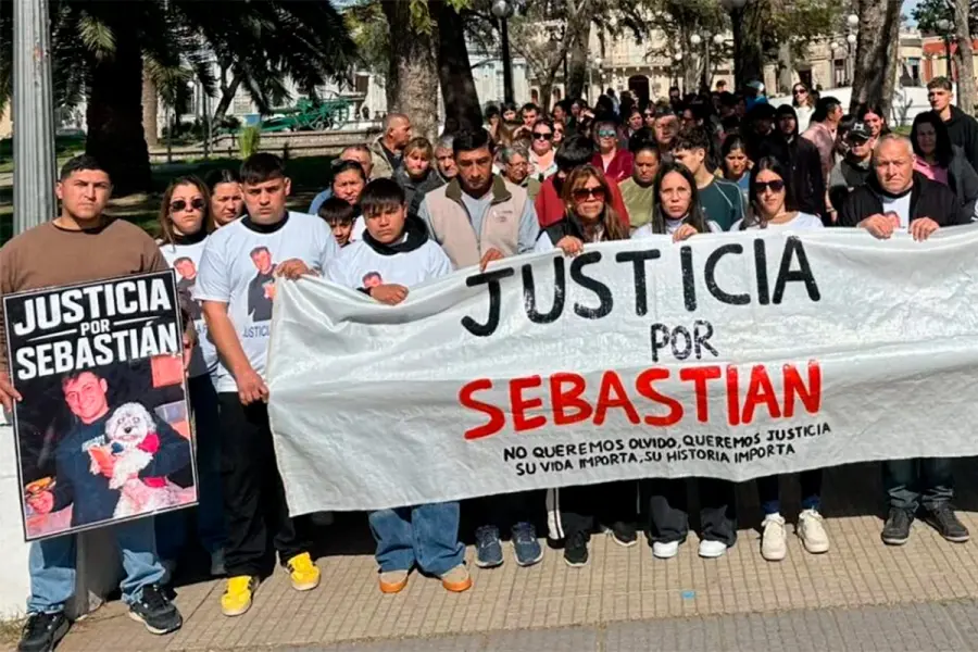 Reclamo de justicia en Diamante (fuente Blanca Ciudad Noticias)