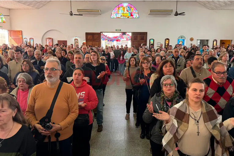 Emotivos testimonios en la misa en honor a San Carlo Acutis en Paraná: “Es una gran bendición para todos”